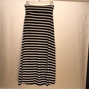 Hearts & hips Black and white striped maxi skirt S